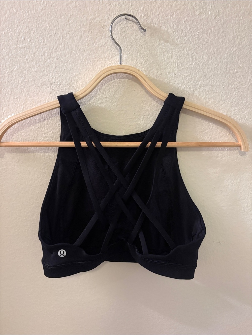 Lululemon Free To Be High Neck Bra